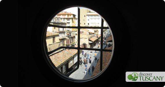 Vista dal Corridoio Vasariano sul Ponte Vecchio