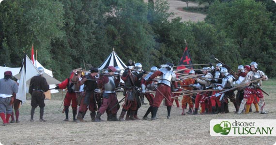 battle revival of siege on Monteriggioni by Florence