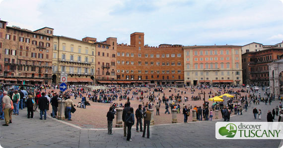 Sienas Campo: the Palio race is run around its perimeter