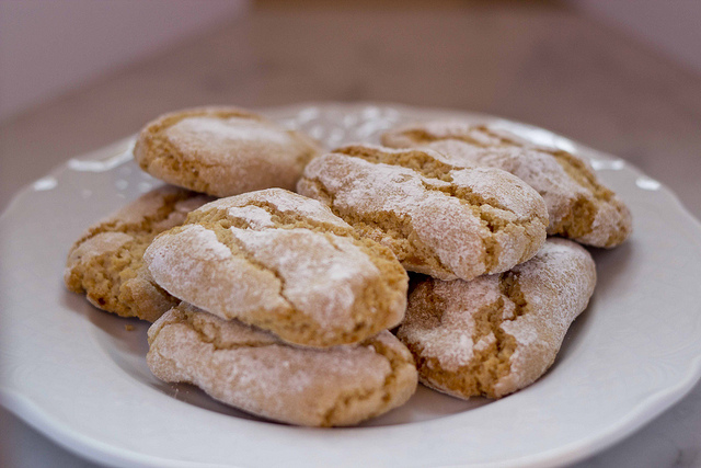 Ricciarelli, almond biscuits
