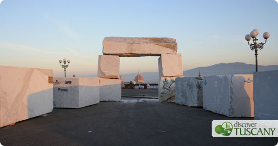 Piazzale Michelangelo, carrara marble